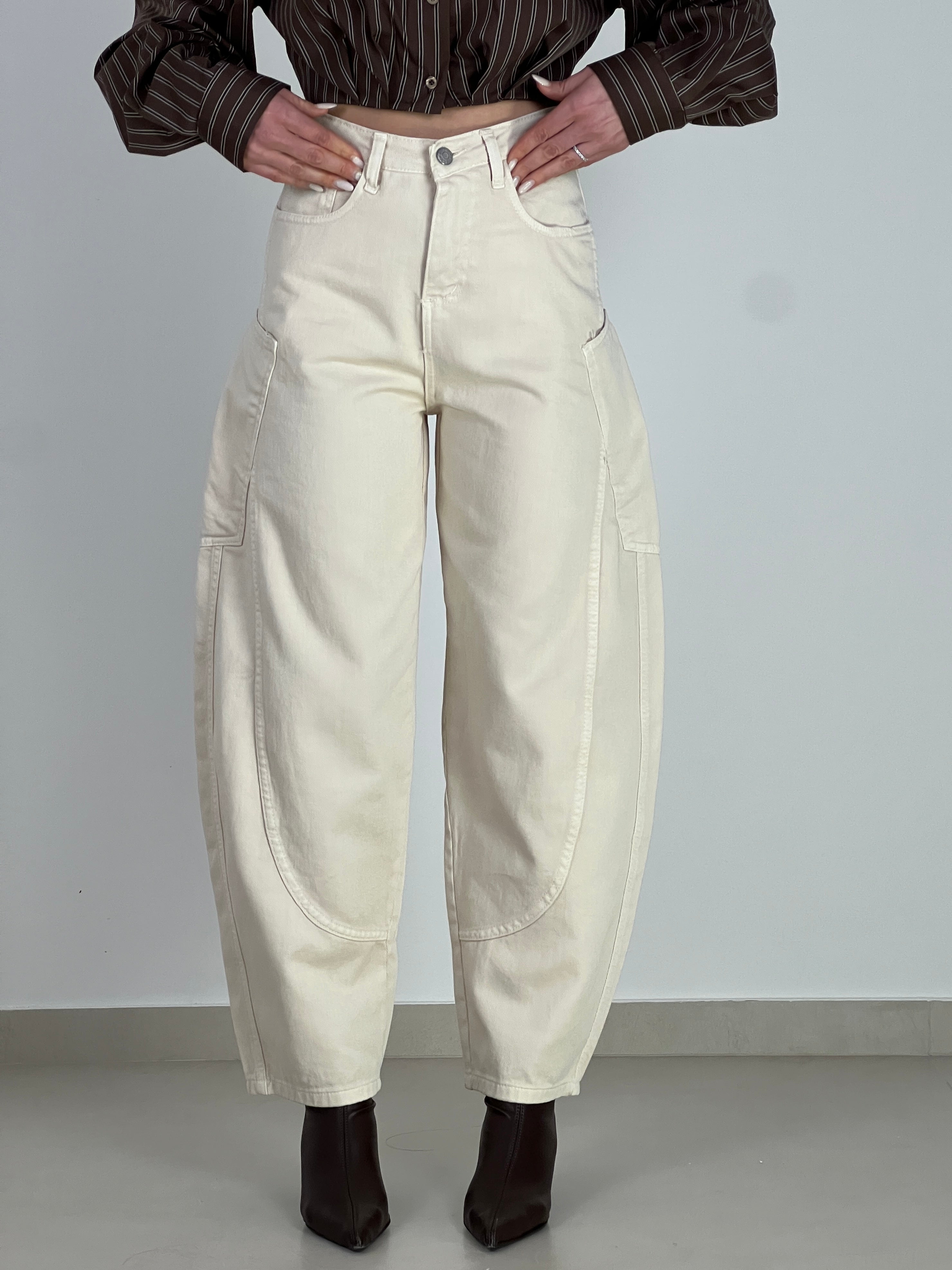 Jeans Ballon cuciture a contrasto col. Avorio