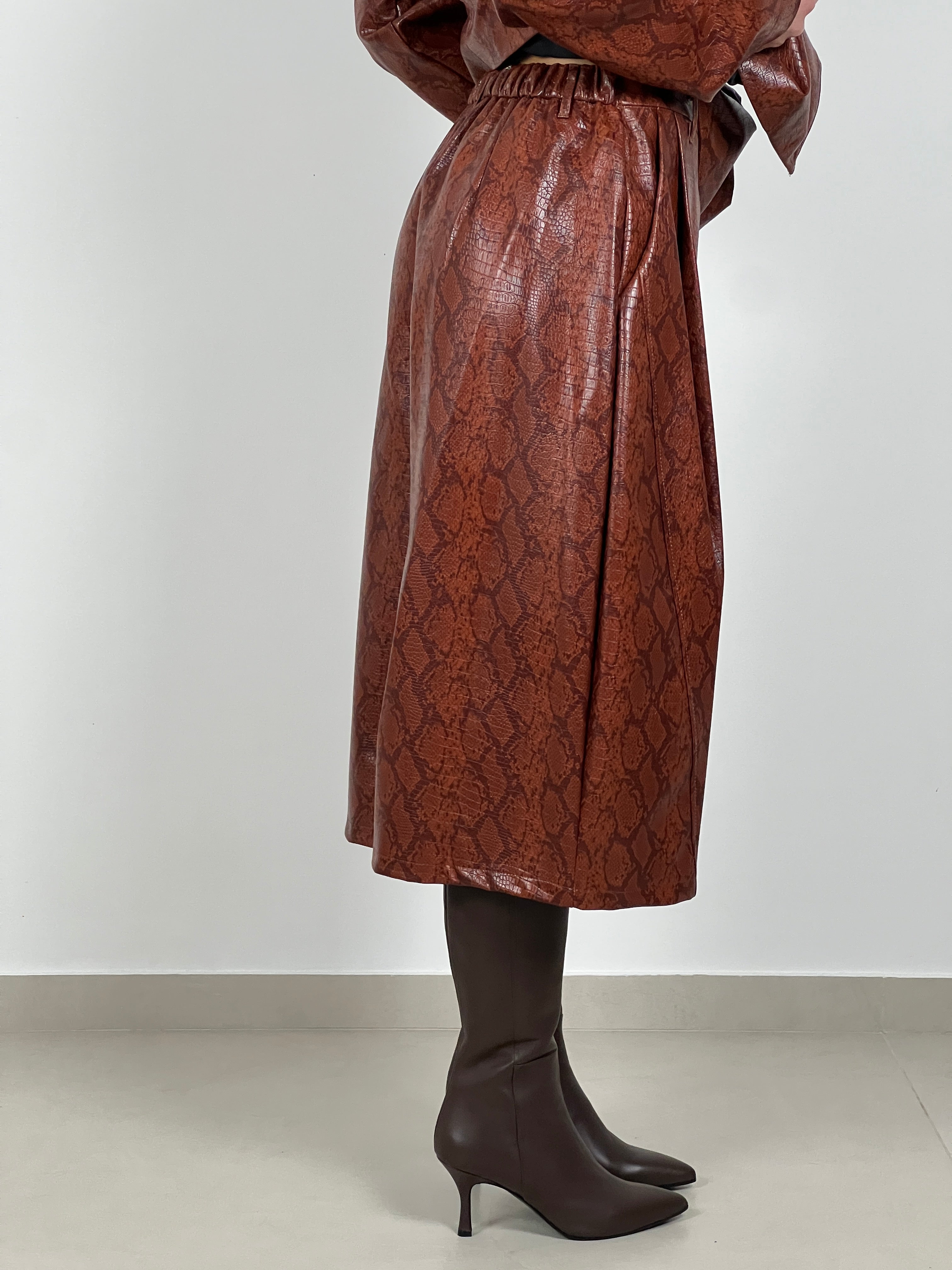 Bermuda stampa Anaconda col. Ruggine