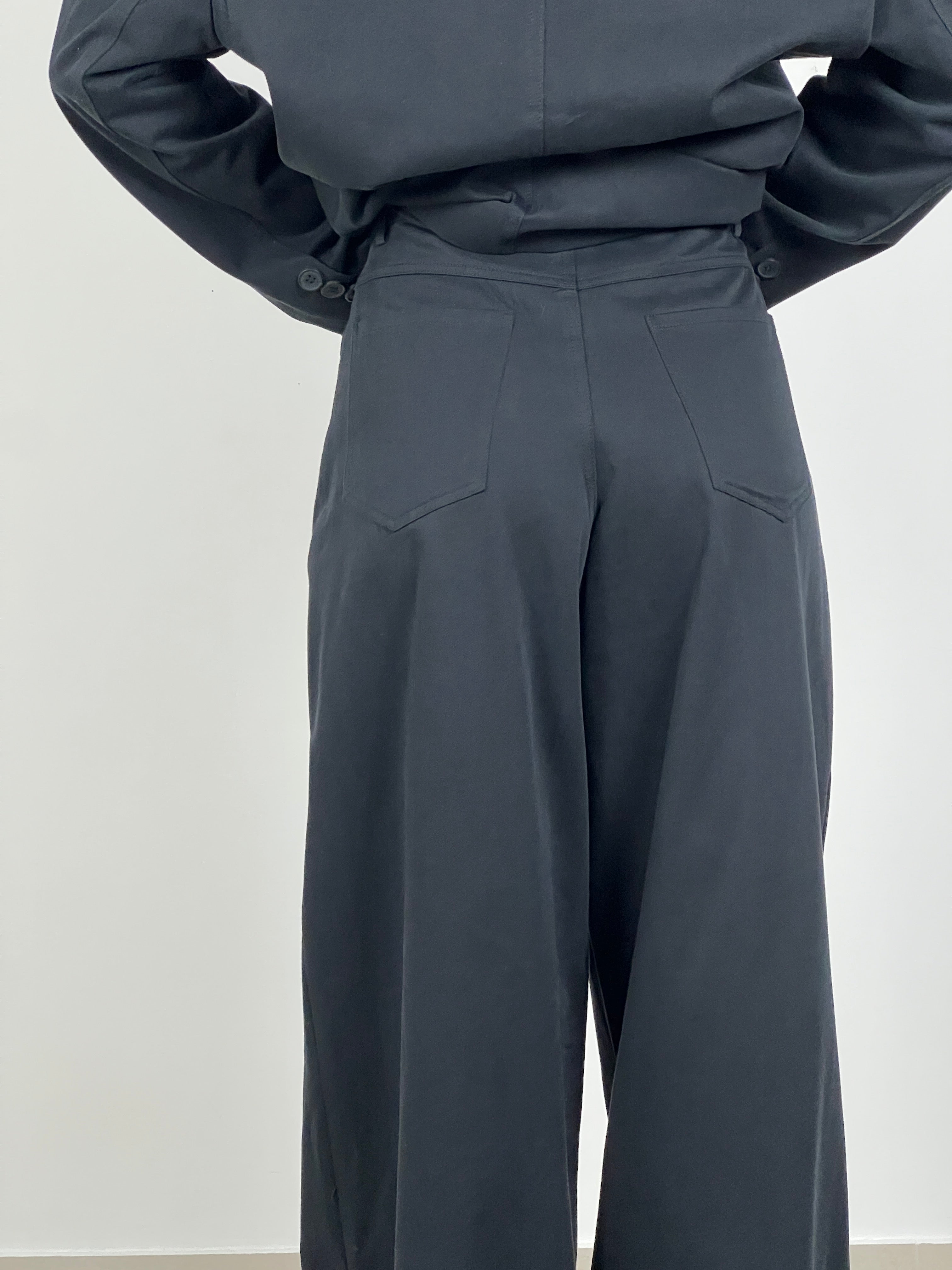 Pantalone in bull di cotone by Lumina col. Nero