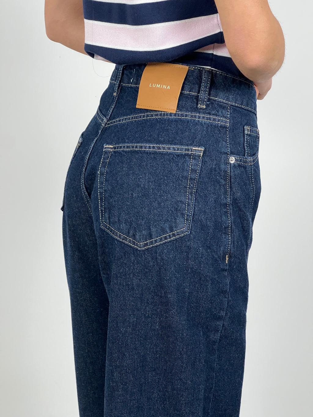 Jeans cucitura a scivolo by Lumina col. Denim scuro