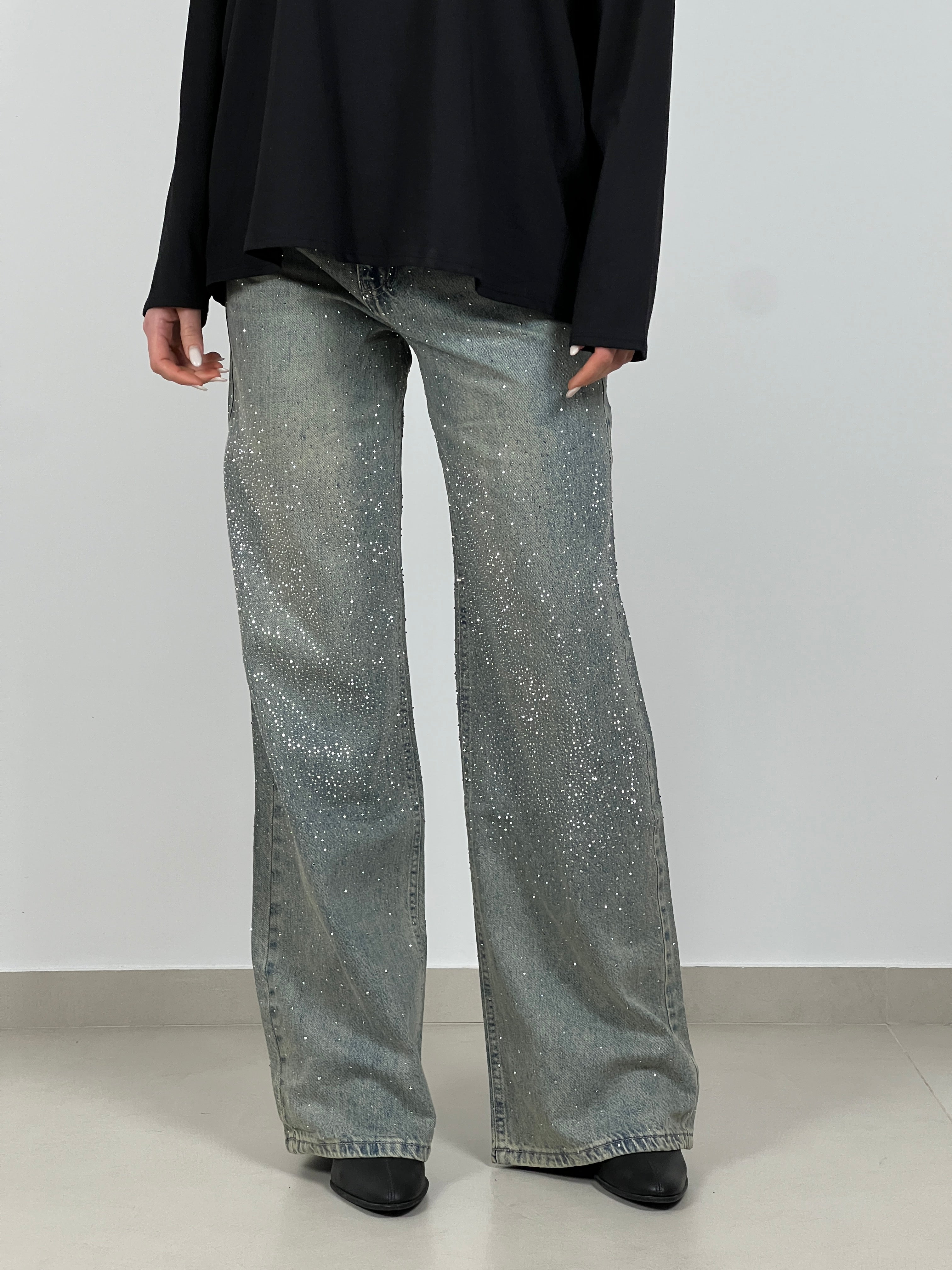 Jeans wide leg con strass applicati col. Denim