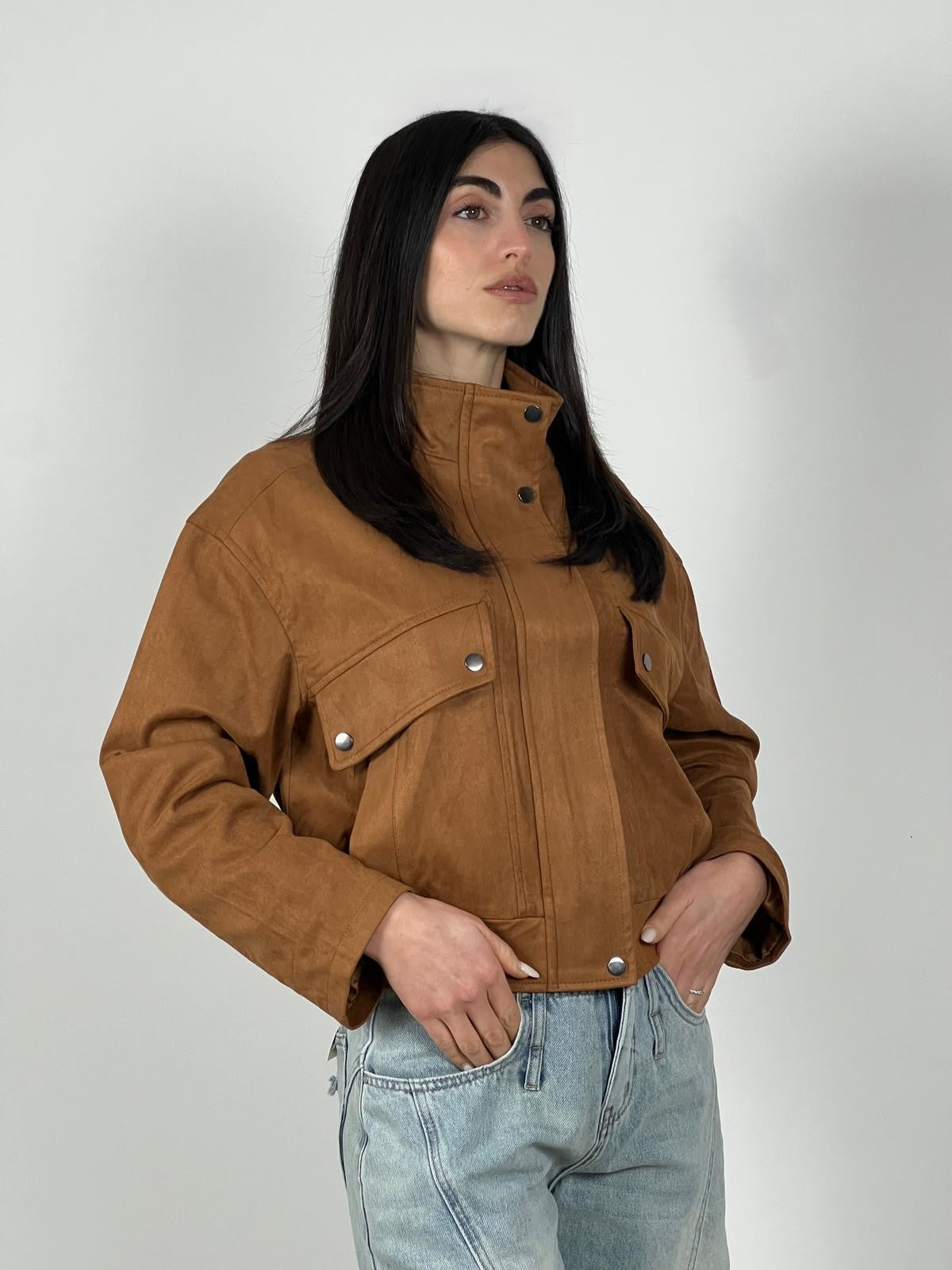Bomber suede con taschini col. Coccio