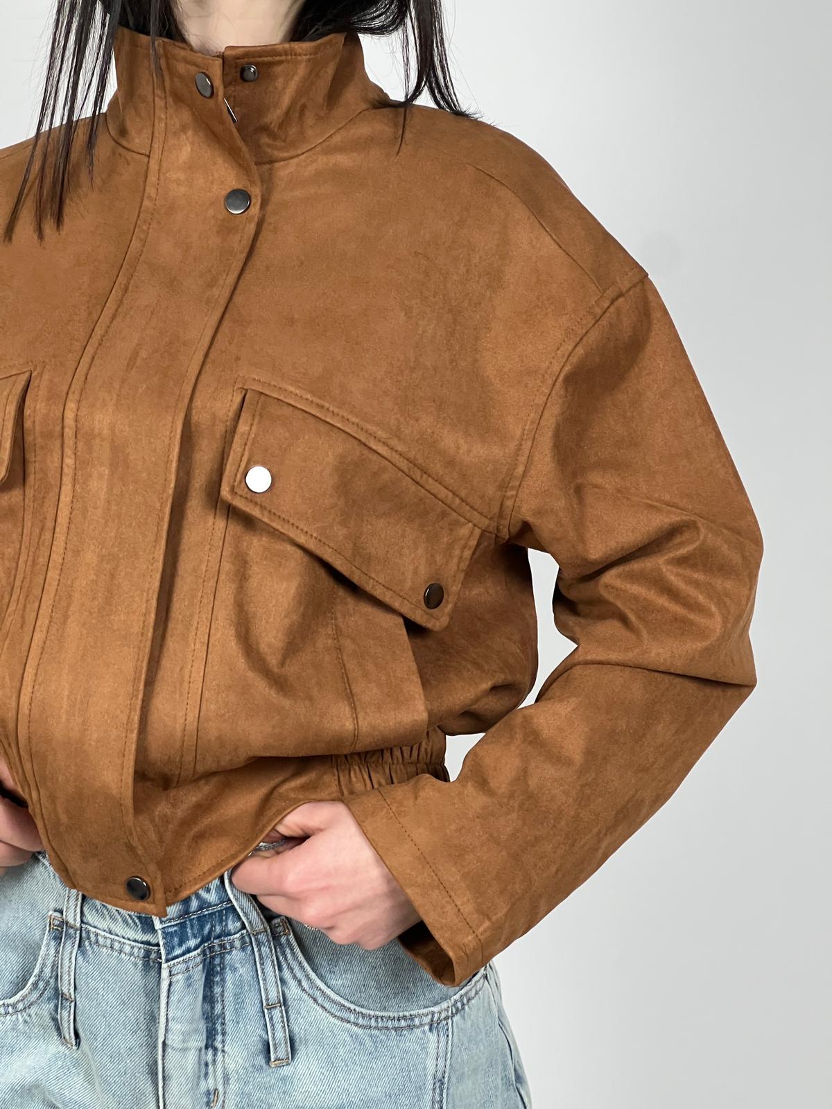 Bomber suede con taschini col. Coccio